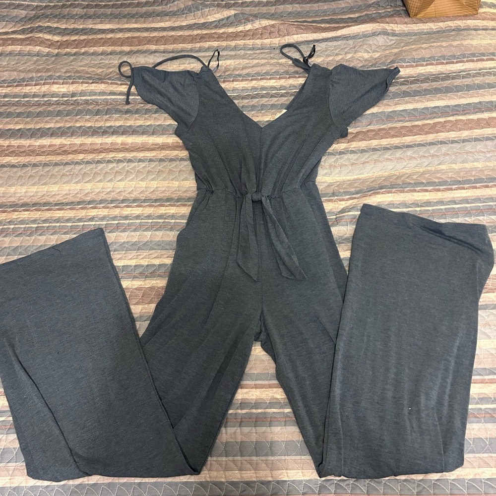 Stylish Gray Jumpsuit with Tie Waist